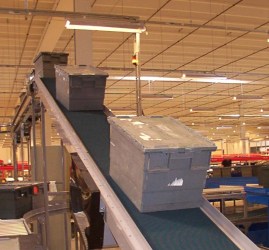 belt incline conveyor with grippy belt